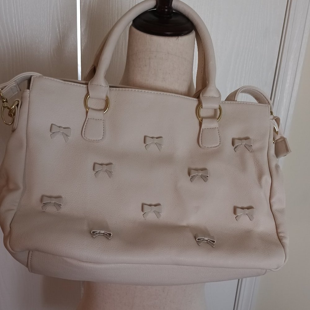 Betsey Johnson NWOT crossbody satchel